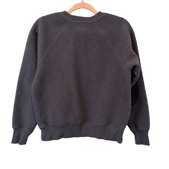 Everlane Renew Fleece Raglan Crewneck Sweatshirt In Pewter Gray - Picture 5 of 11